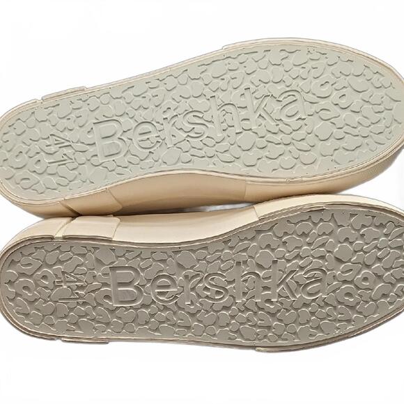 Bershka Cream Iridescent Platform High Top Sneakers Sz 41 Y2K Cyber Aesthetic - Picture 2 of 5